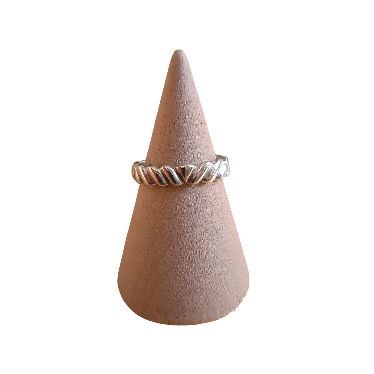 Silver scallop ring handmade to size by VerdeRame Jewels