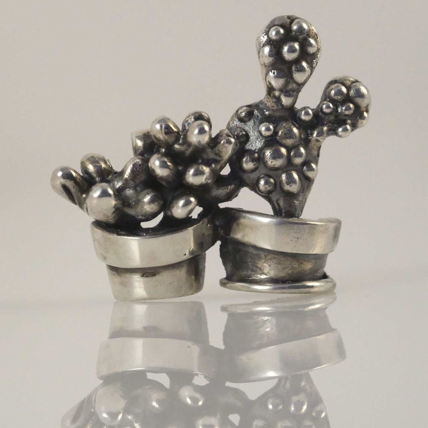 Cacti pendant by VerdeRame Jewels