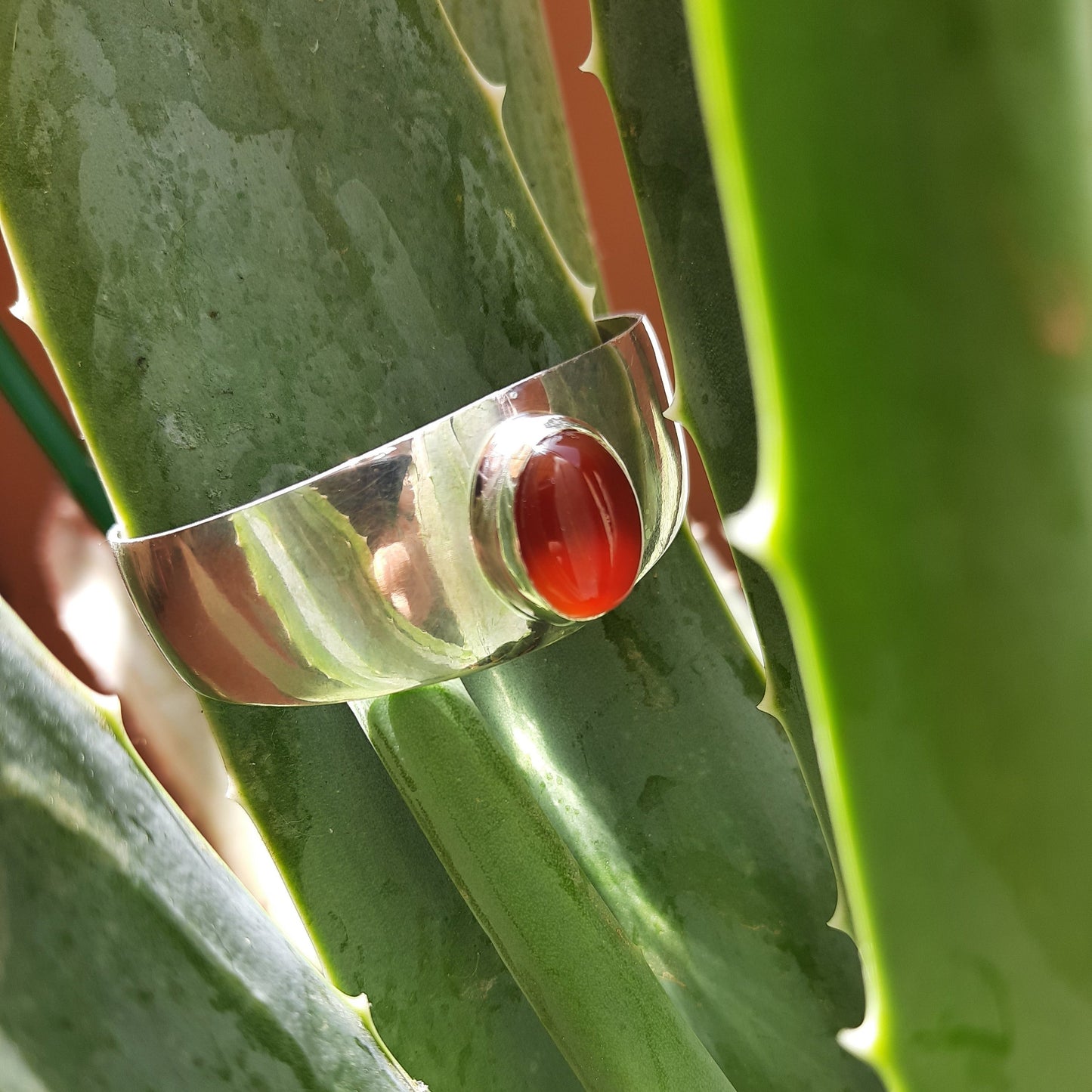 Handmade silver bangle with carnelian by VerdeRame Jewels