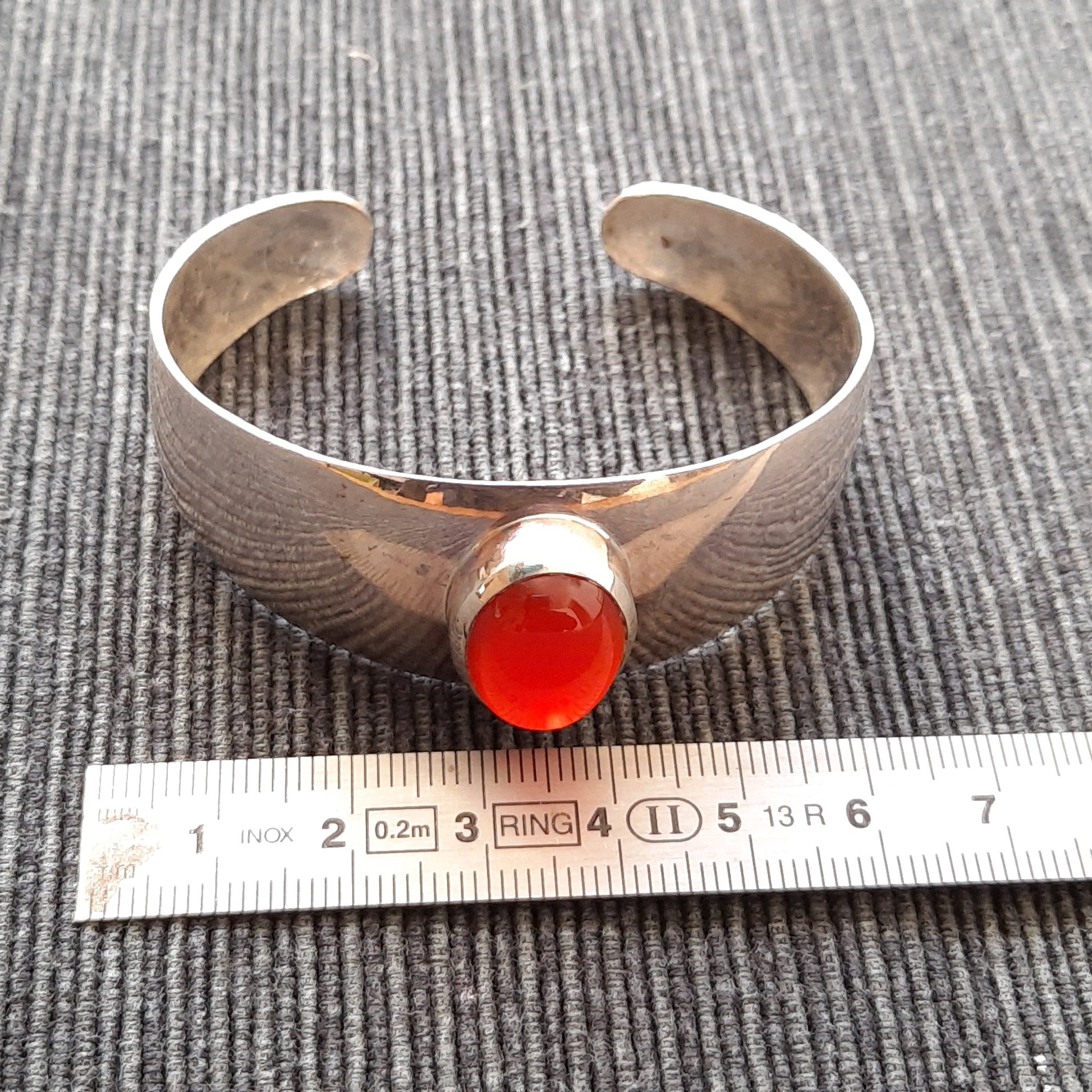 Handmade silver bangle with carnelian by VerdeRame Jewels