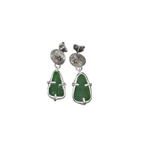 Sea glass studs handmade by VerdeRame Jewels