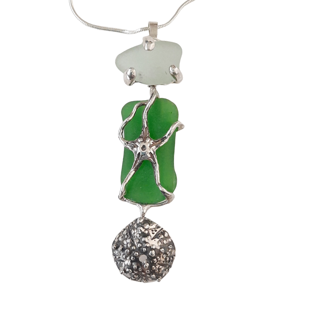 Kinetimatic starfish pendant with sea glass by VerdeRame Jewels