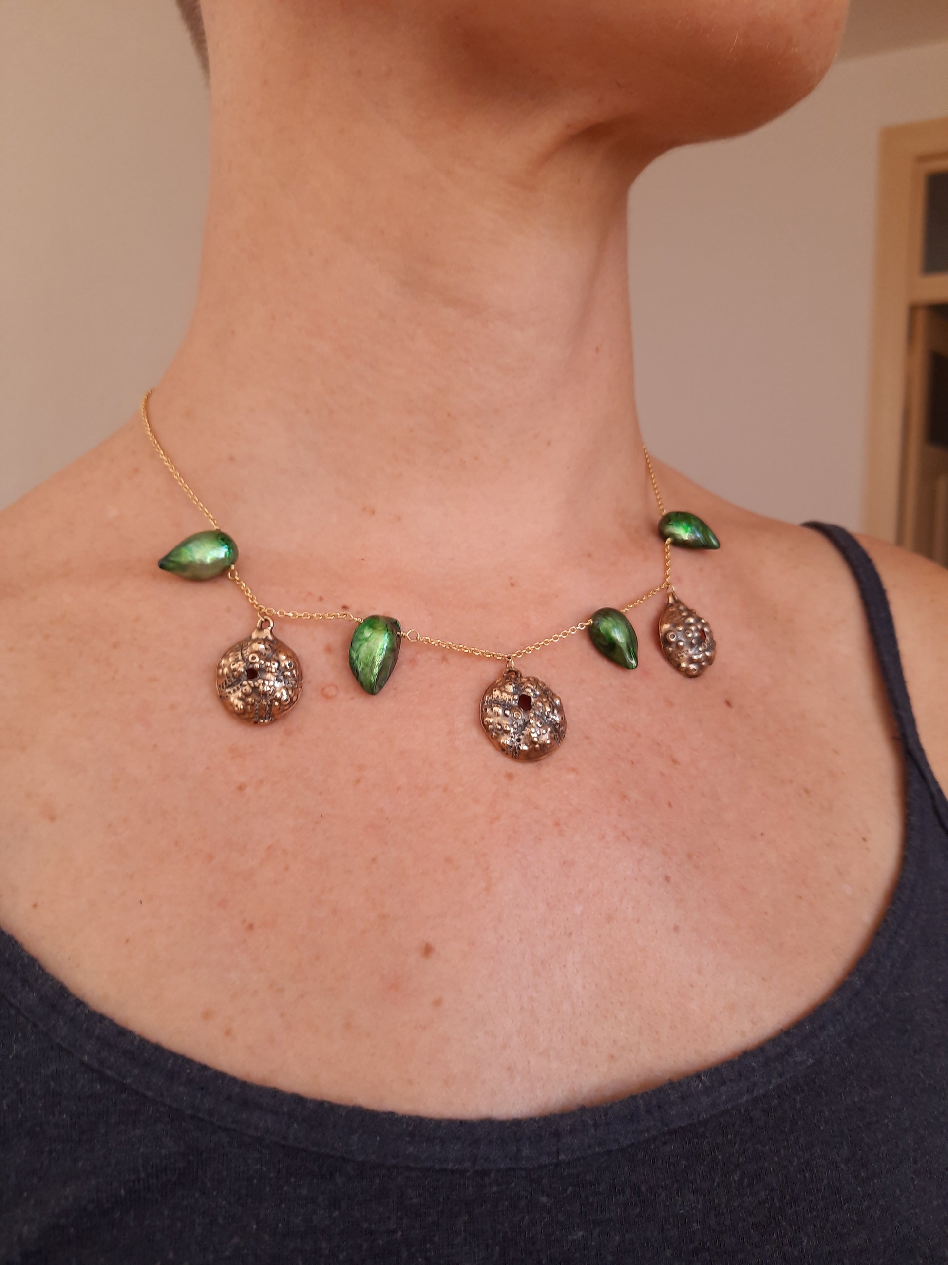 Fine jewellery inspired by ocean shapes and textures