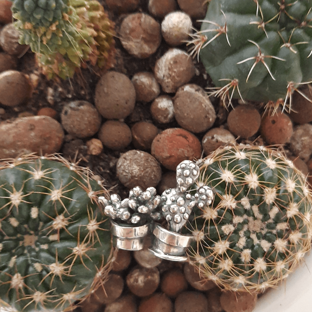 Handmade double cactus pendant in silver by VerdeRame Jewels