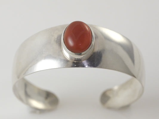 Handmade silver bangle with carnelian by VerdeRame Jewels