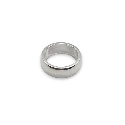 Handmade rounded sterling silver band ring by VerdeRame Jewels