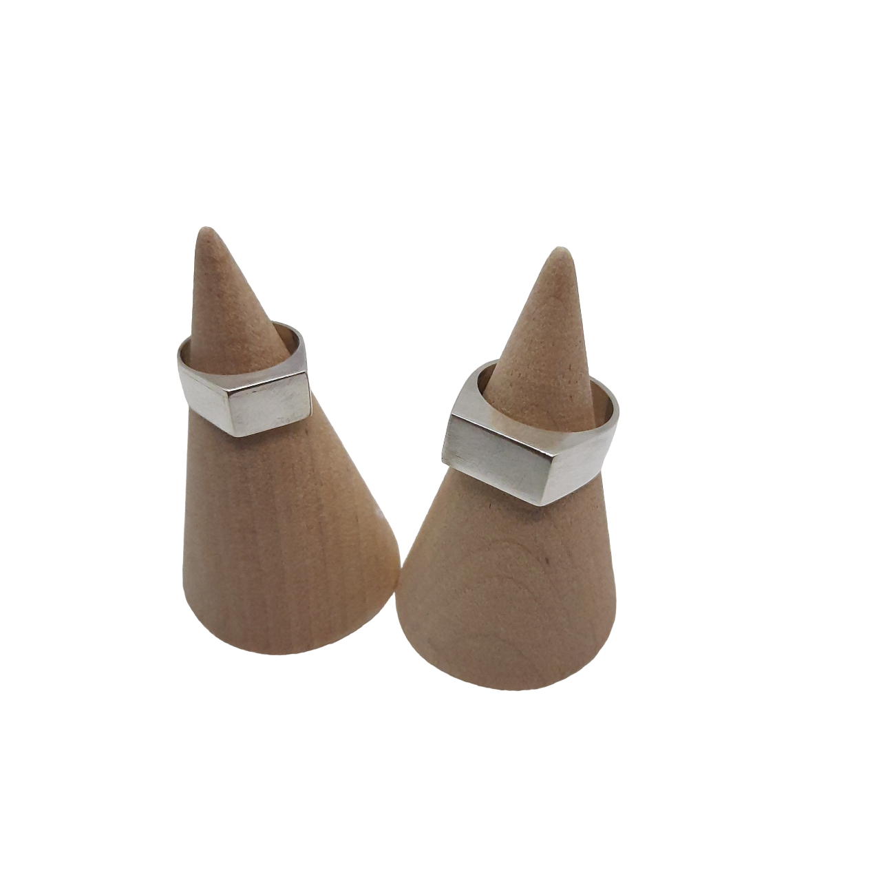 Polished silver signet ring with minimalist geometric top